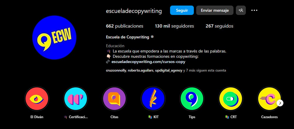 Vista del feed de Instagram de 'escueladecopywriting' que ofrece cursos y formaciones en copywriting.